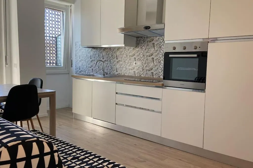Apartment Ferienwohnung Palmanova 25 Mailand